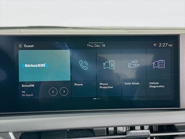 Hyundai Sonata Vehicle Full-screen Gallery Image 17