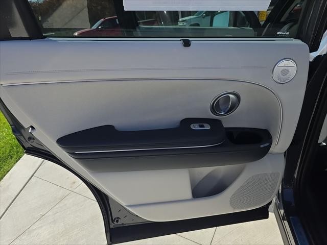 Hyundai Palisade Vehicle Full-screen Gallery Image 30