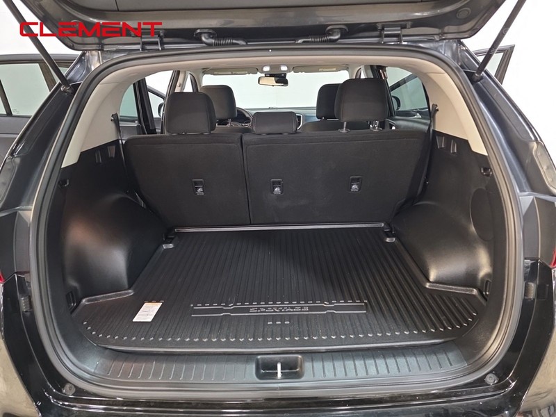 Kia Sportage Vehicle Image 09