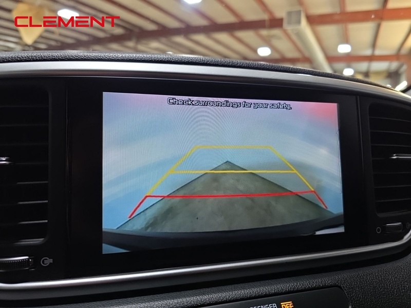 Kia Sportage Vehicle Image 18