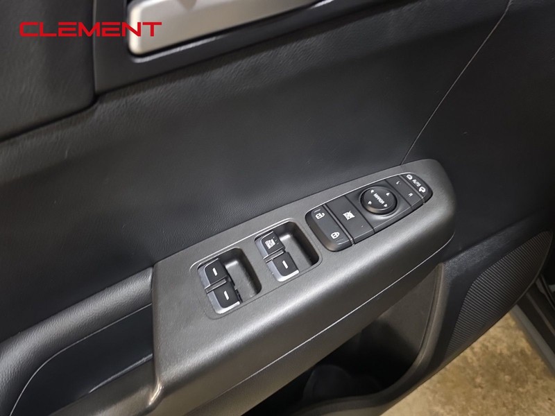 Kia Sportage Vehicle Image 22