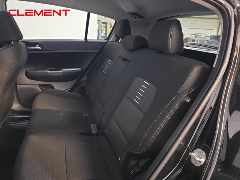 Kia Sportage Vehicle Image 28