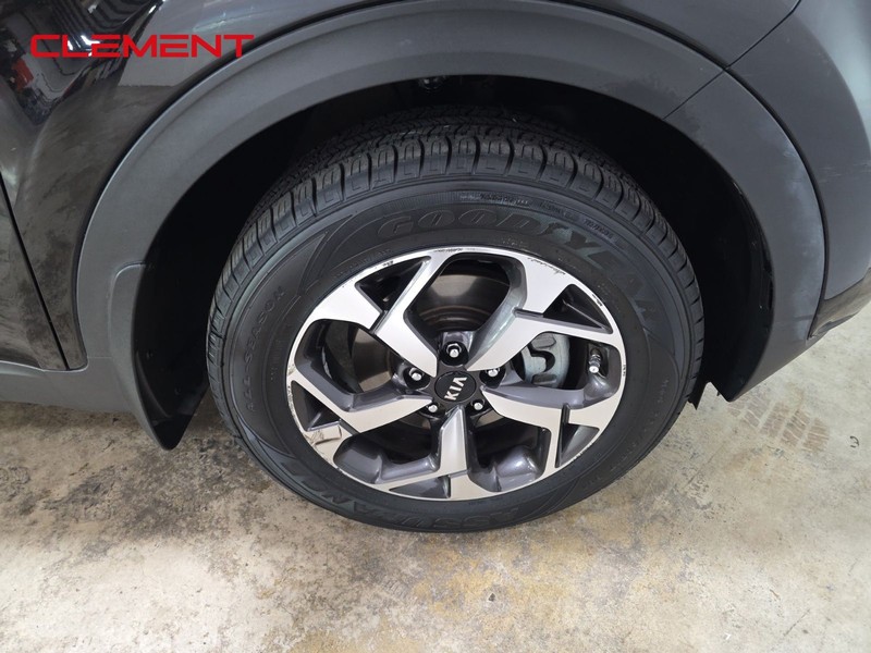 Kia Sportage Vehicle Image 32