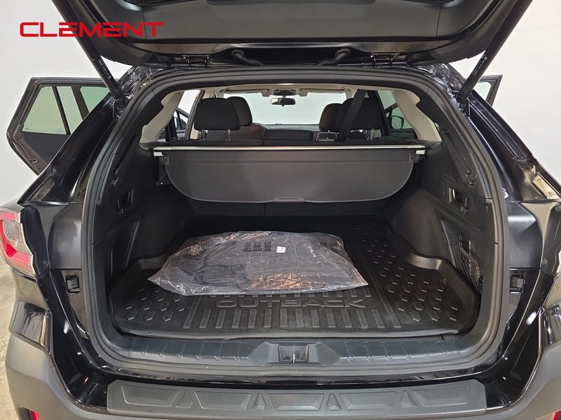 Subaru Outback Vehicle Image 09