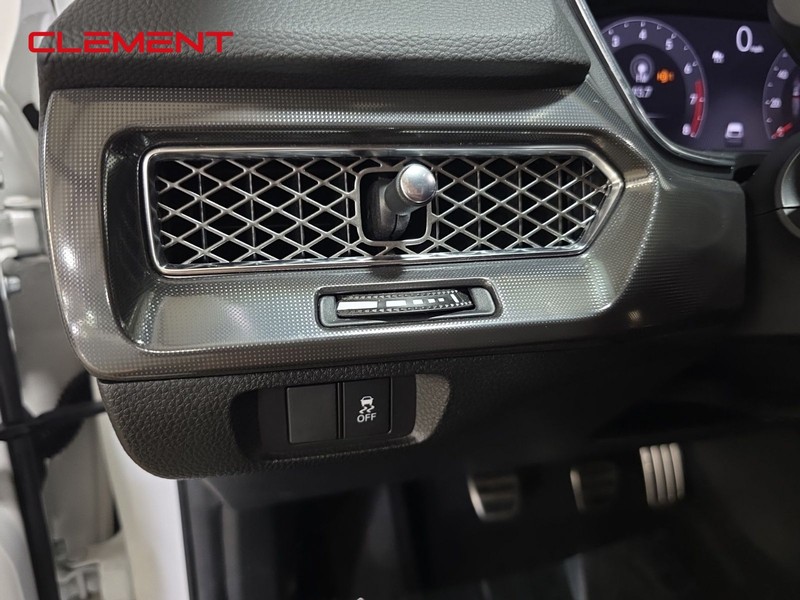 Acura Integra Vehicle Image 11