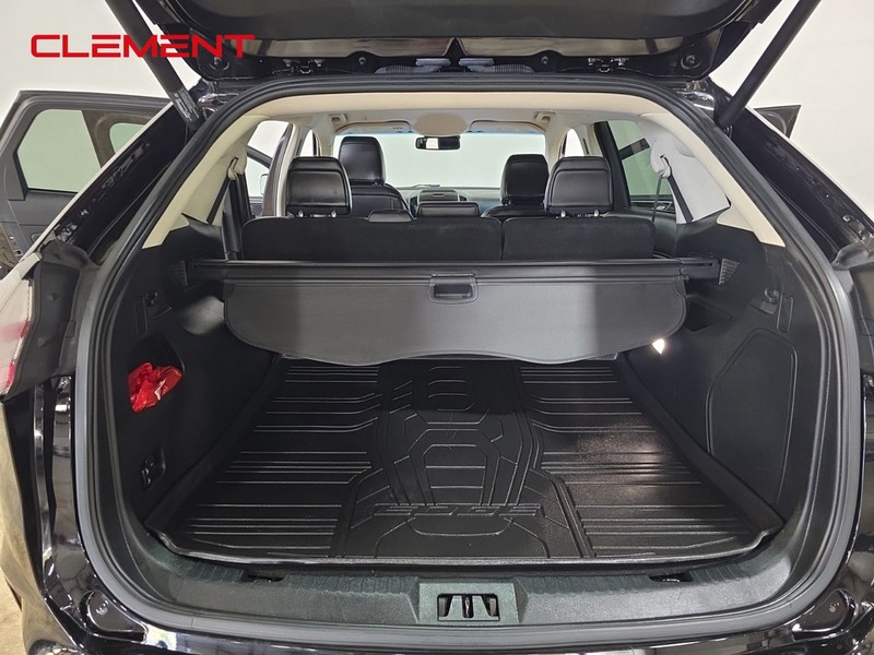 Ford Edge Vehicle Image 10