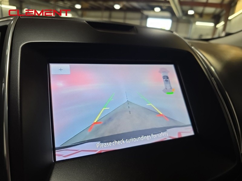 Ford Edge Vehicle Image 20