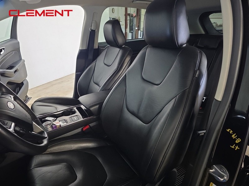 Ford Edge Vehicle Image 27