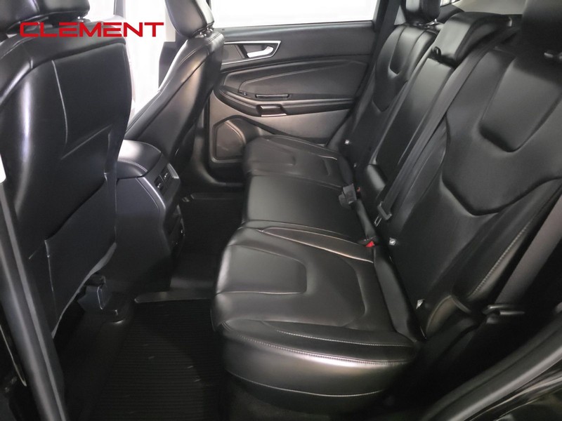 Ford Edge Vehicle Image 29