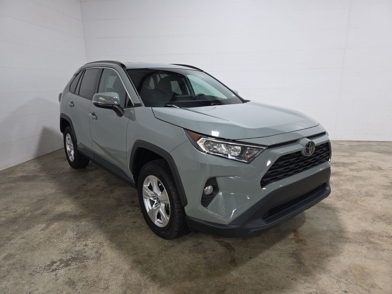 Toyota RAV4 Vehicle Image 03