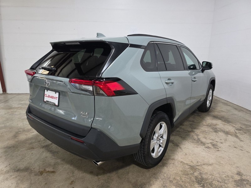 Toyota RAV4 Vehicle Image 06