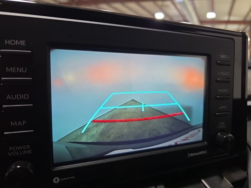 Toyota RAV4 Vehicle Image 19