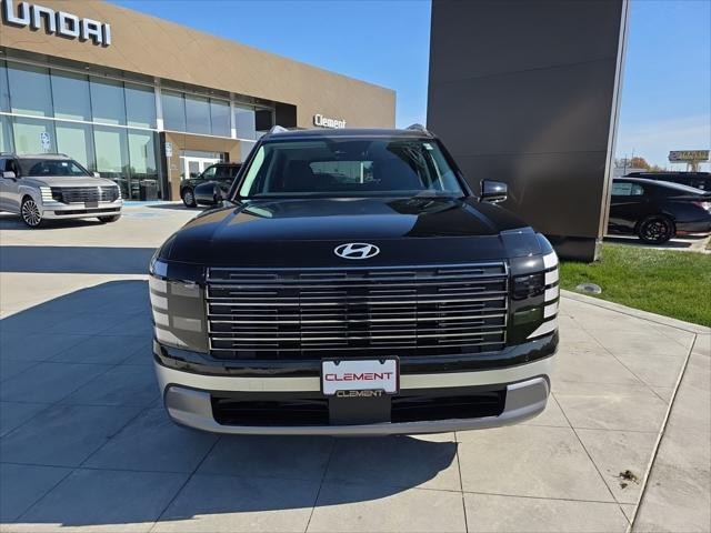 Hyundai Palisade Vehicle Full-screen Gallery Image 2