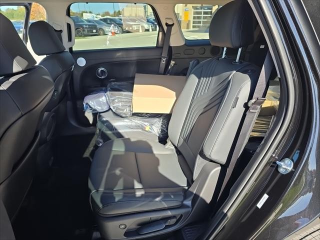 Hyundai Palisade Vehicle Full-screen Gallery Image 30