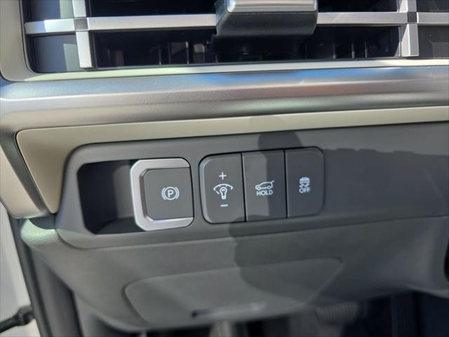 Hyundai Santa Fe Vehicle Full-screen Gallery Image 11