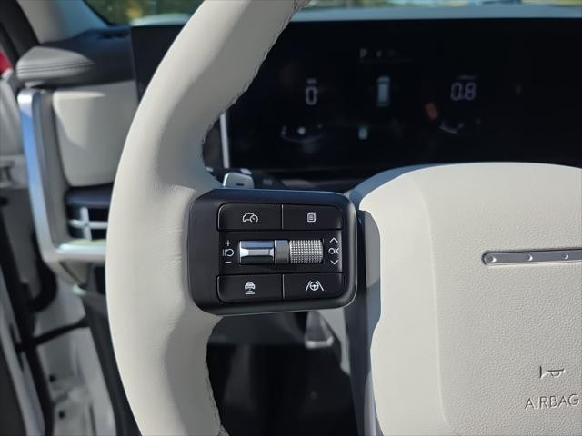 Hyundai Santa Fe Vehicle Full-screen Gallery Image 13