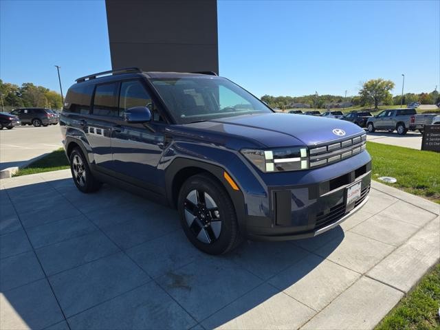 Hyundai Santa Fe Hybrid Vehicle Full-screen Gallery Image 3