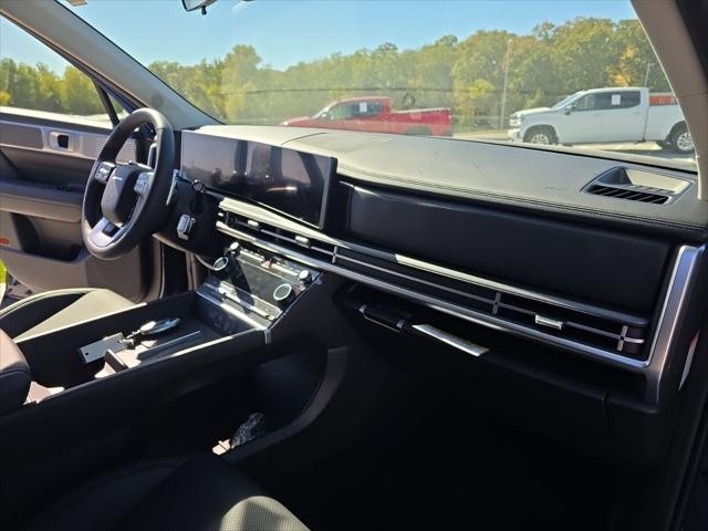 Hyundai Santa Fe Hybrid Vehicle Full-screen Gallery Image 30