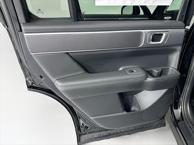 Hyundai Santa Fe Hybrid Vehicle Full-screen Gallery Image 26