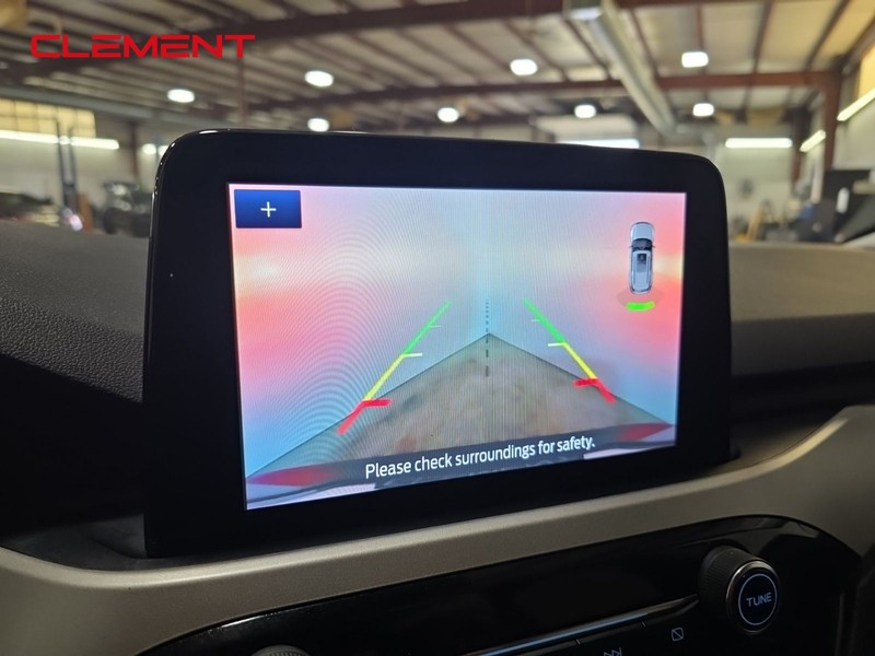 Ford Escape Vehicle Full-screen Gallery Image 20