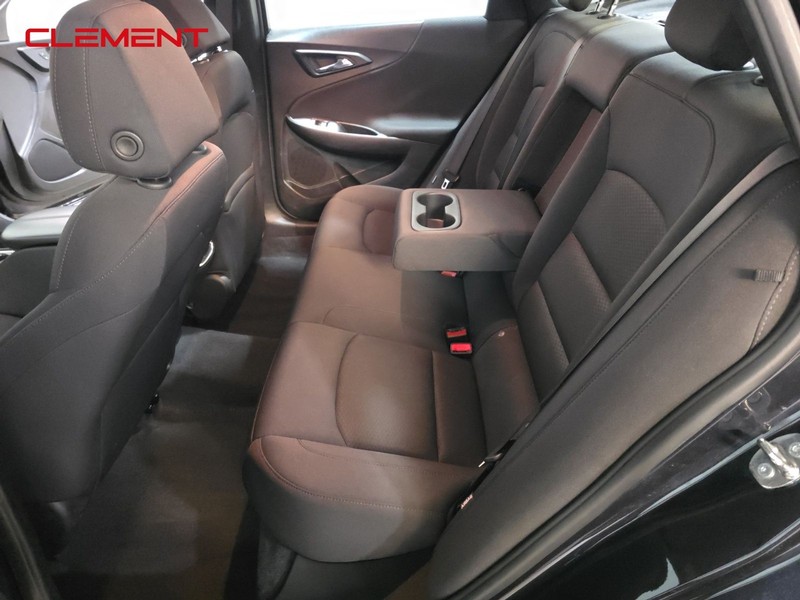 Chevrolet Malibu Vehicle Full-screen Gallery Image 26