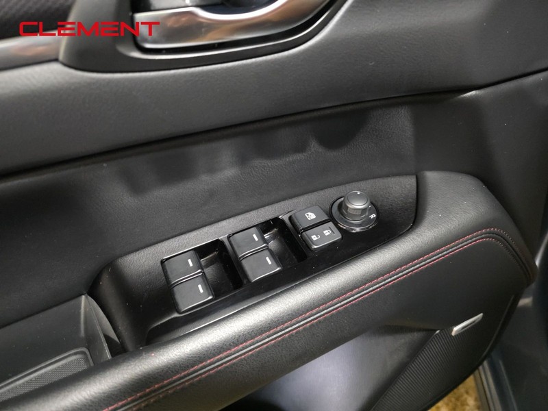 Mazda CX-5 Vehicle Image 24