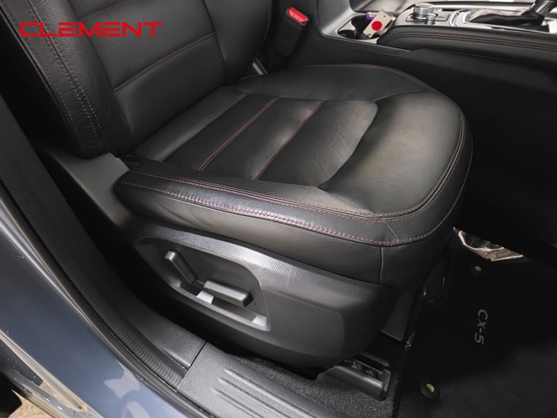 Mazda CX-5 Vehicle Image 32