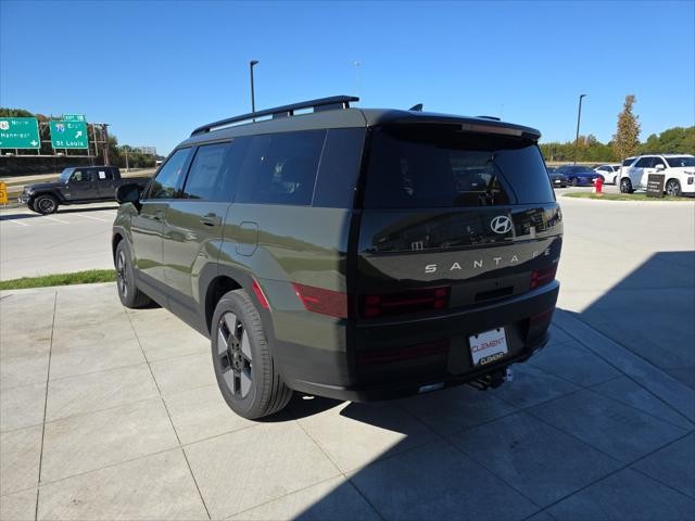 Hyundai Santa Fe Hybrid Vehicle Full-screen Gallery Image 8