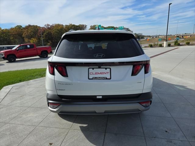 Hyundai Tucson Vehicle Full-screen Gallery Image 7