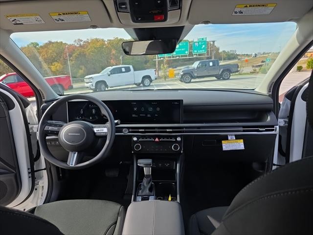 Hyundai Tucson Vehicle Full-screen Gallery Image 10