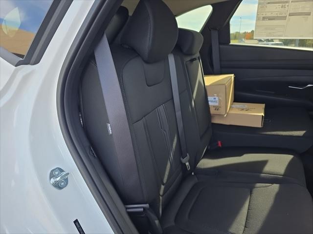 Hyundai Tucson Vehicle Full-screen Gallery Image 27