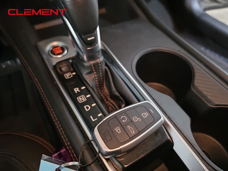 Nissan Altima Vehicle Image 20