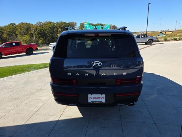 Hyundai Santa Fe Vehicle Full-screen Gallery Image 7