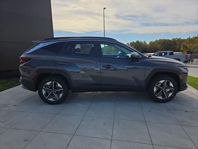 Hyundai Tucson Vehicle Full-screen Gallery Image 4