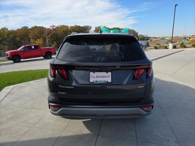 Hyundai Tucson Vehicle Full-screen Gallery Image 7