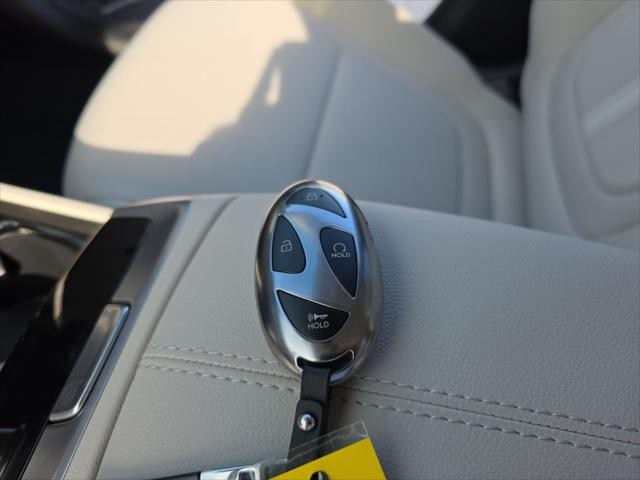 Hyundai Tucson Vehicle Full-screen Gallery Image 21