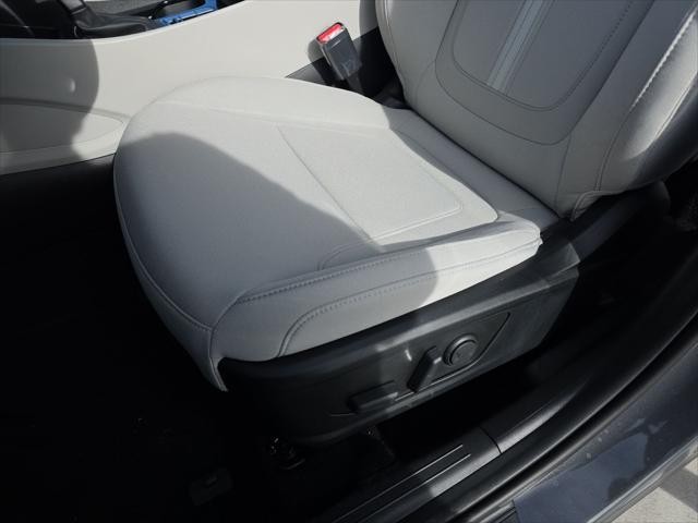 Hyundai Tucson Vehicle Full-screen Gallery Image 24