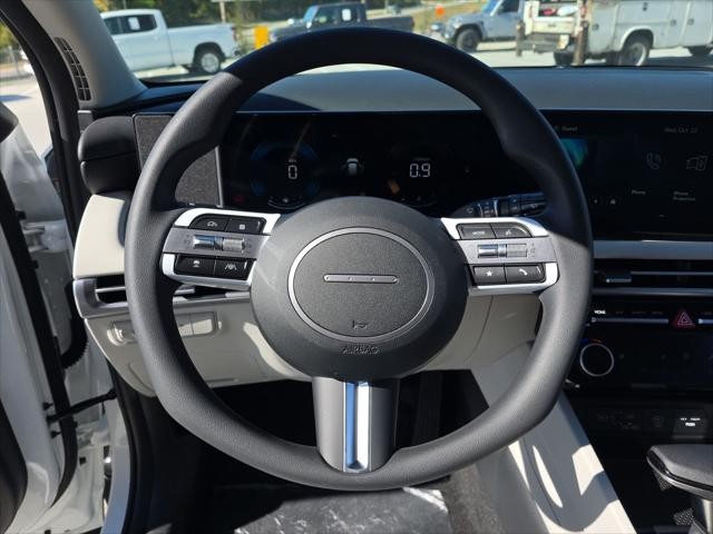 Hyundai Tucson Vehicle Full-screen Gallery Image 12