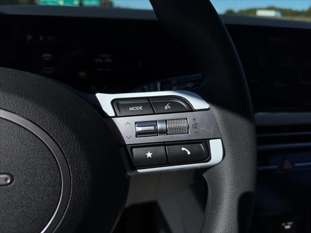 Hyundai Tucson Vehicle Full-screen Gallery Image 14