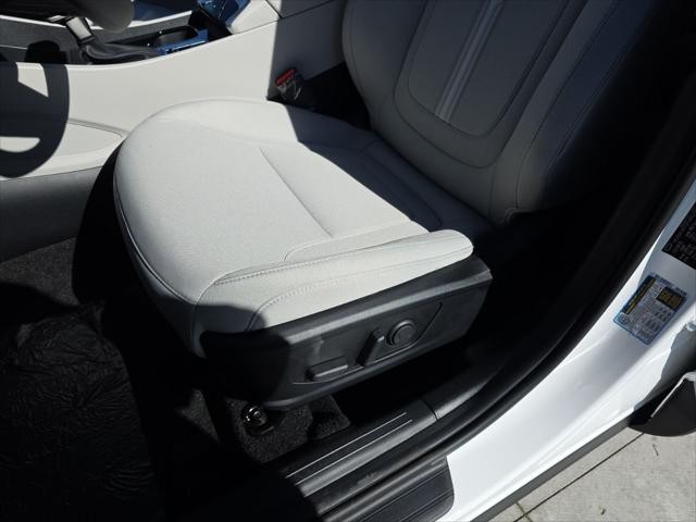 Hyundai Tucson Vehicle Full-screen Gallery Image 23