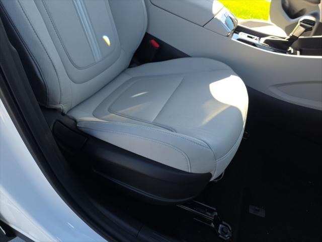 Hyundai Tucson Vehicle Full-screen Gallery Image 27