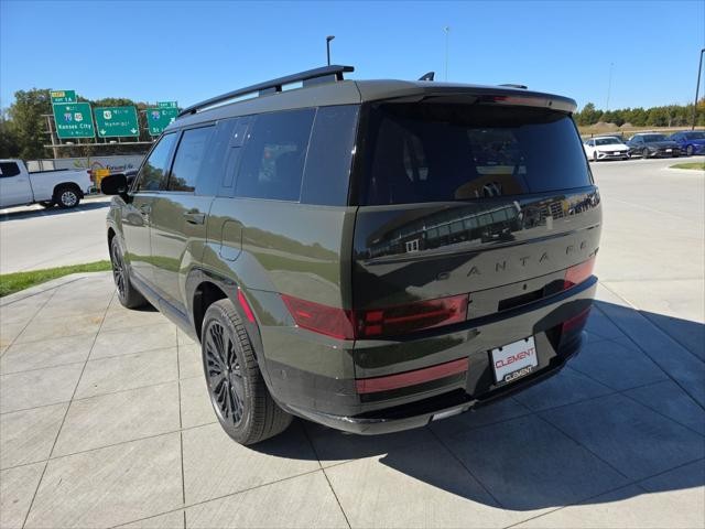 Hyundai Santa Fe Hybrid Vehicle Full-screen Gallery Image 7