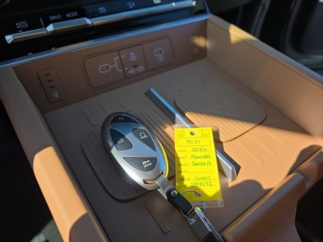 Hyundai Santa Fe Hybrid Vehicle Full-screen Gallery Image 22