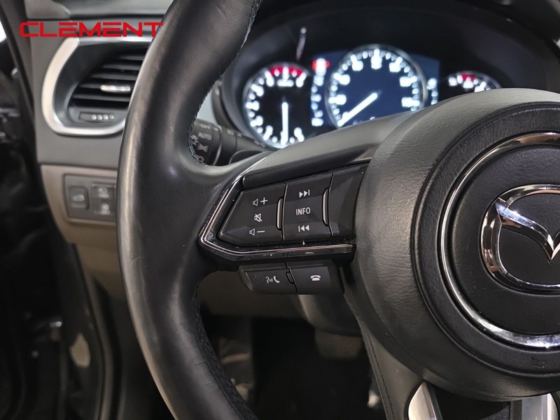 Mazda CX-9 Vehicle Image 12