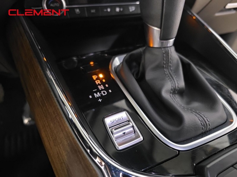 Mazda CX-9 Vehicle Image 18