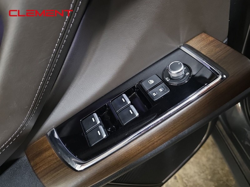 Mazda CX-9 Vehicle Image 21