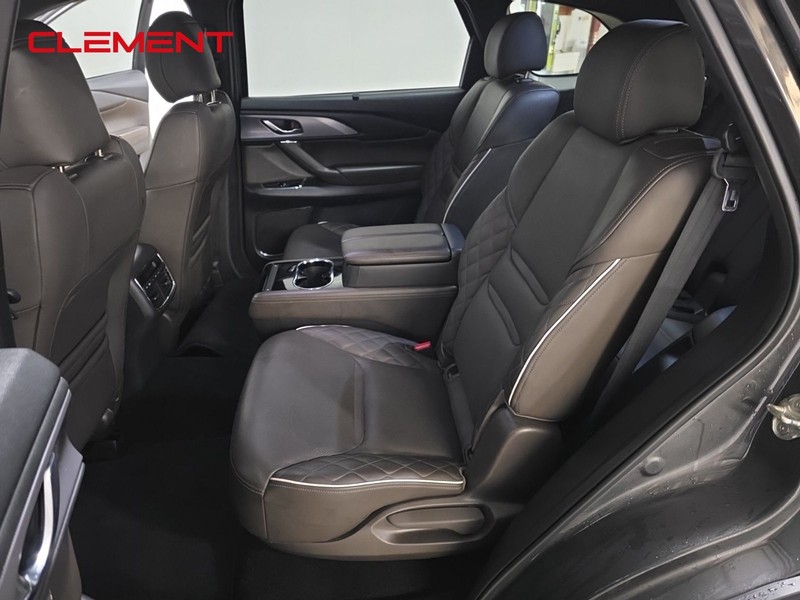 Mazda CX-9 Vehicle Image 27