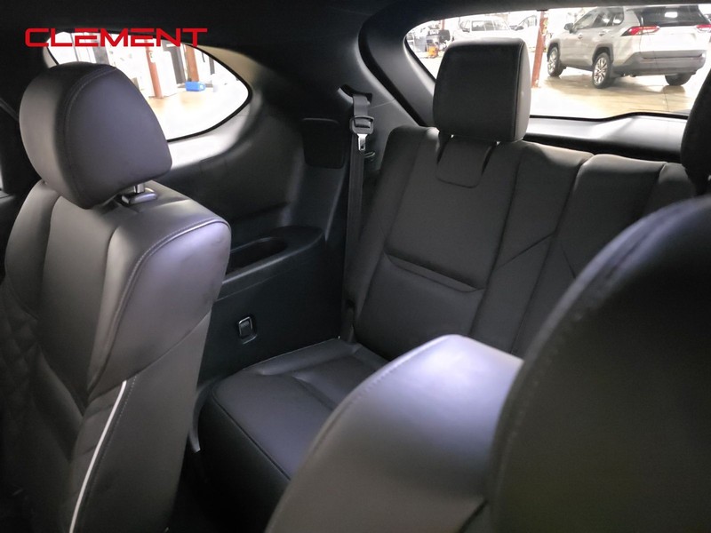 Mazda CX-9 Vehicle Image 28