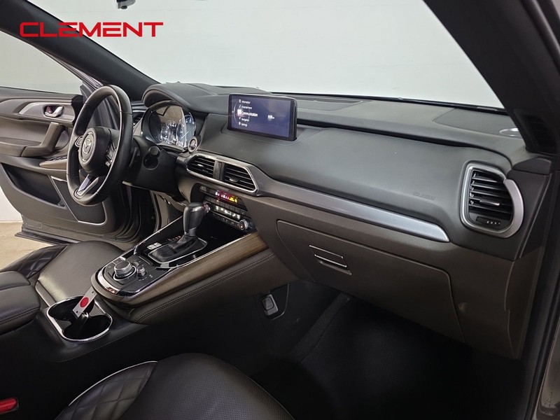 Mazda CX-9 Vehicle Image 32