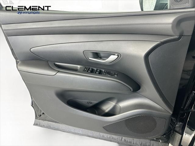 Hyundai Tucson Vehicle Full-screen Gallery Image 23